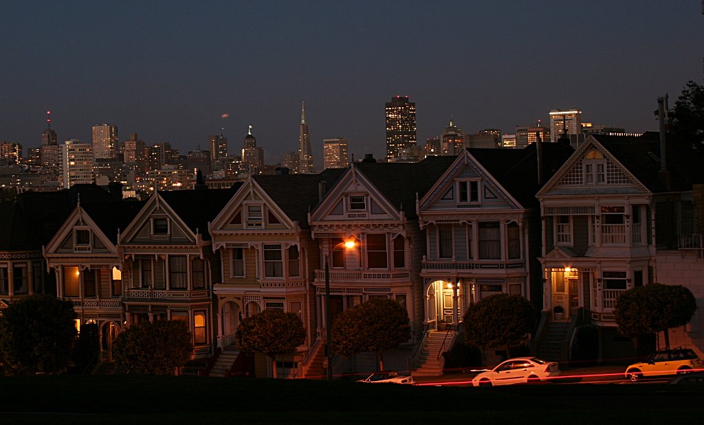 Victorian Sisters, Dusk
