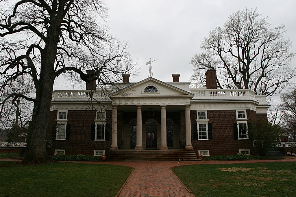 Monticello, Front