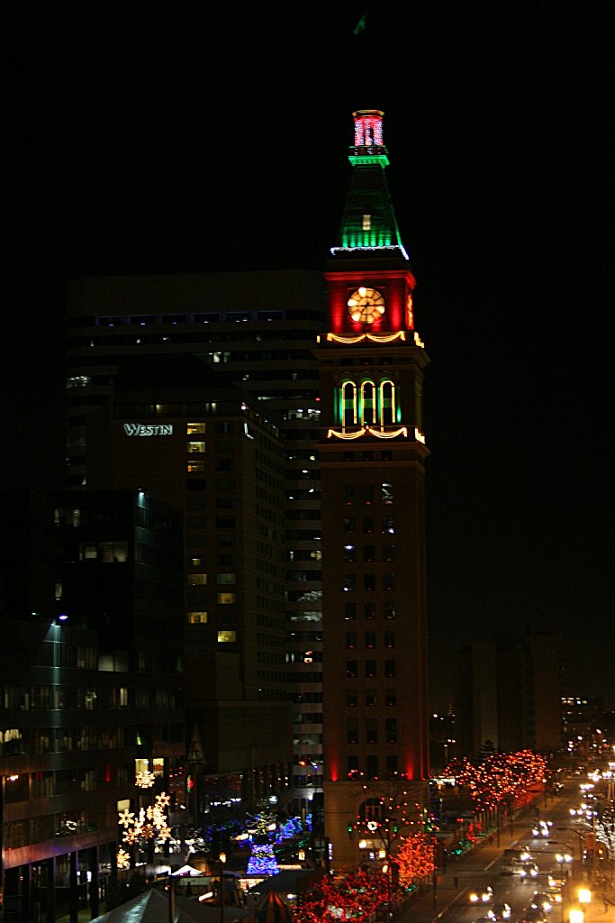 Daniels & Fisher Tower, Lit for Christmas